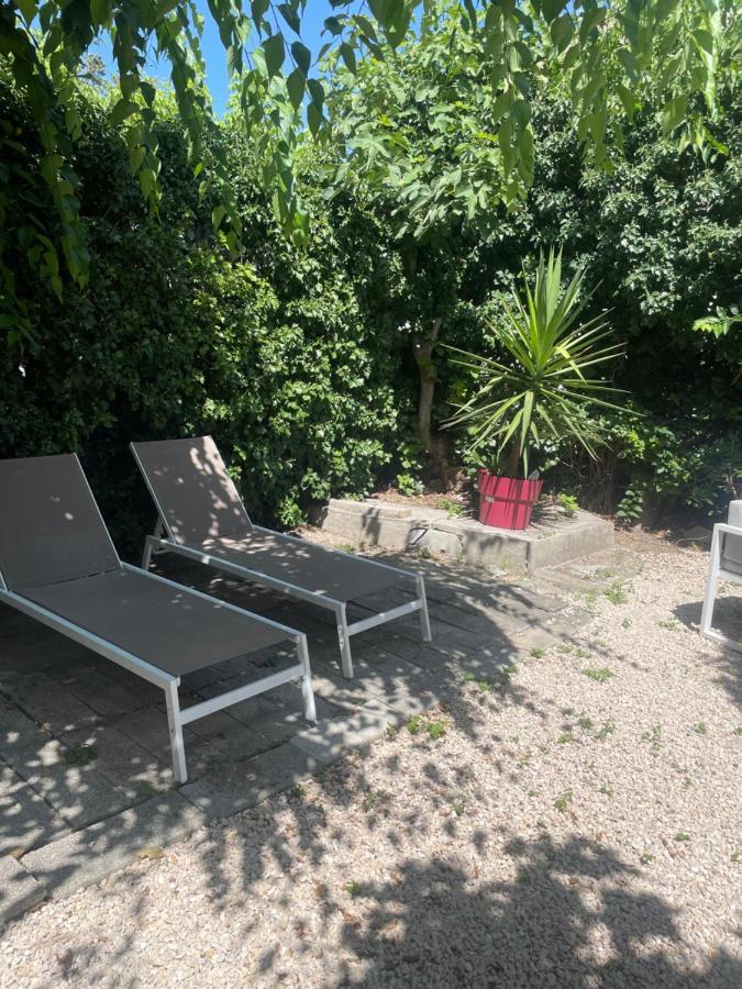Appartement Avec Jardin En Ville LʼIsle-sur-la-Sorgue Εξωτερικό φωτογραφία