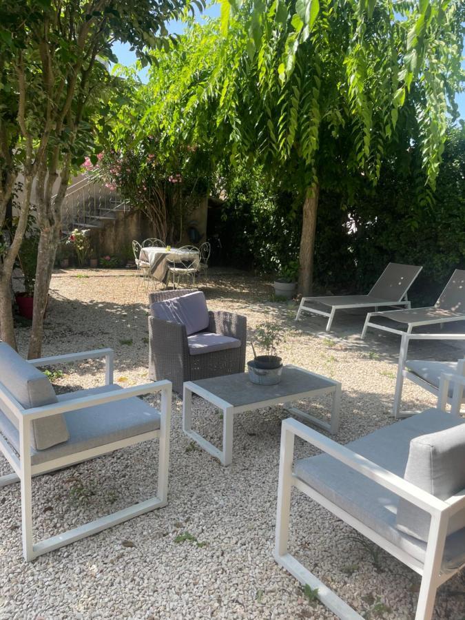 Appartement Avec Jardin En Ville LʼIsle-sur-la-Sorgue Εξωτερικό φωτογραφία